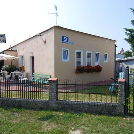 Pokoje Goscinne U Basi Mielno  Buitenkant foto