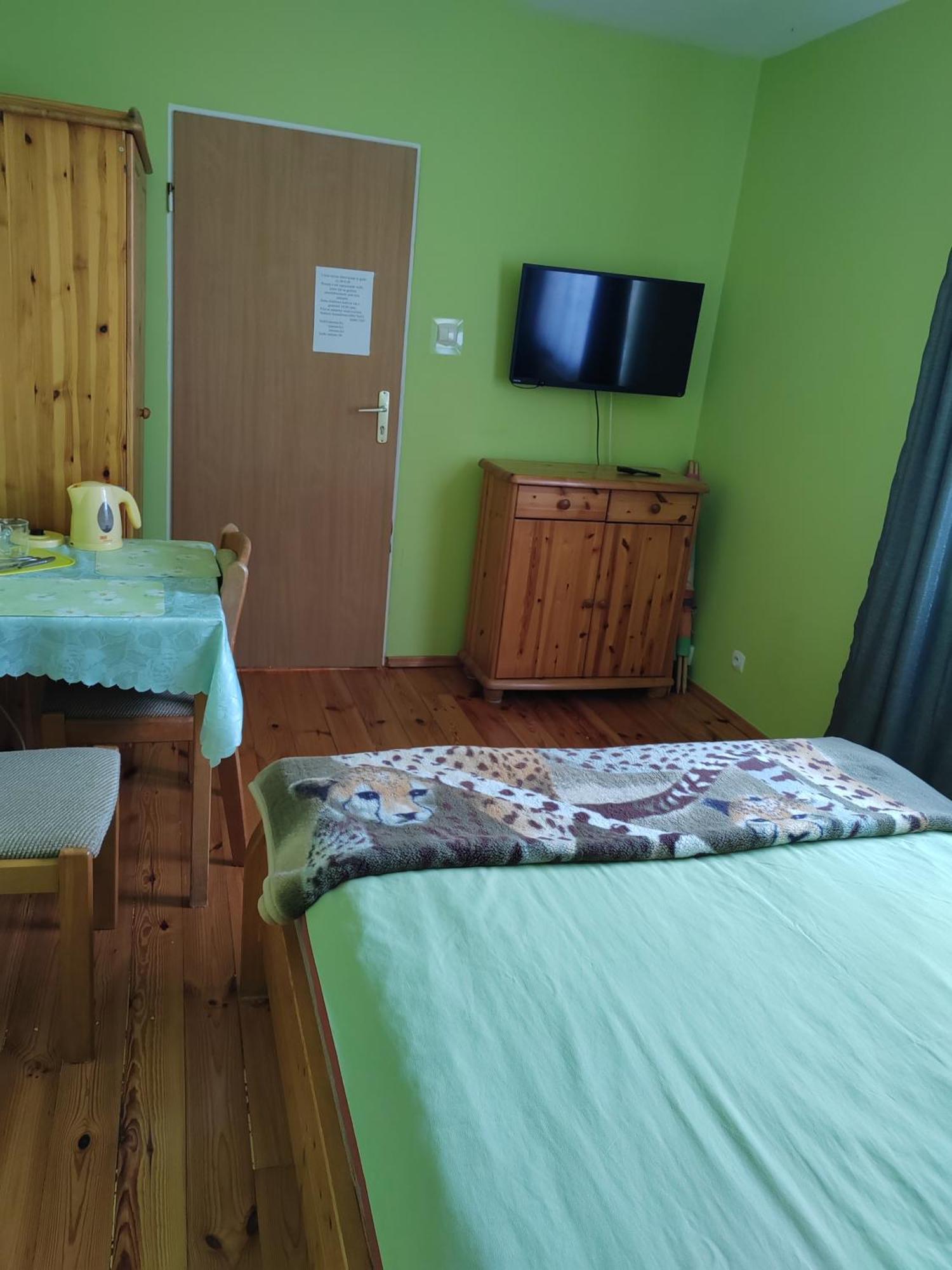Pokoje Goscinne U Basi Mielno  Buitenkant foto